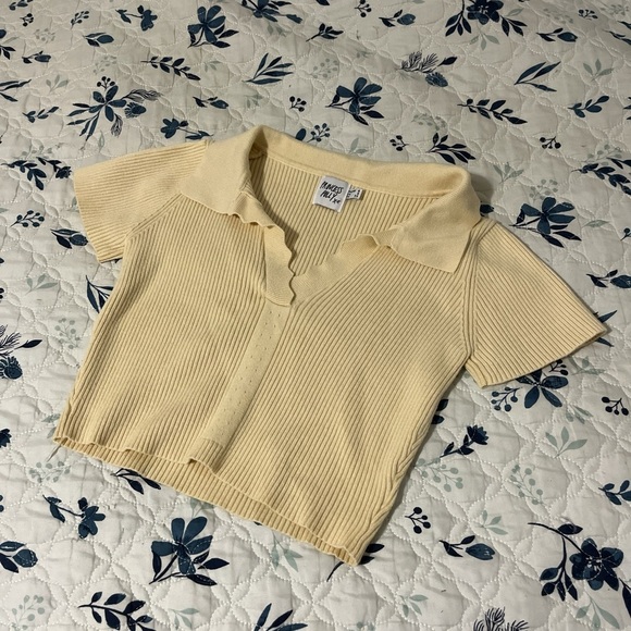 Princess Poly Size 2 Yellow V Neck Cropped Polo - Picture 1 of 6